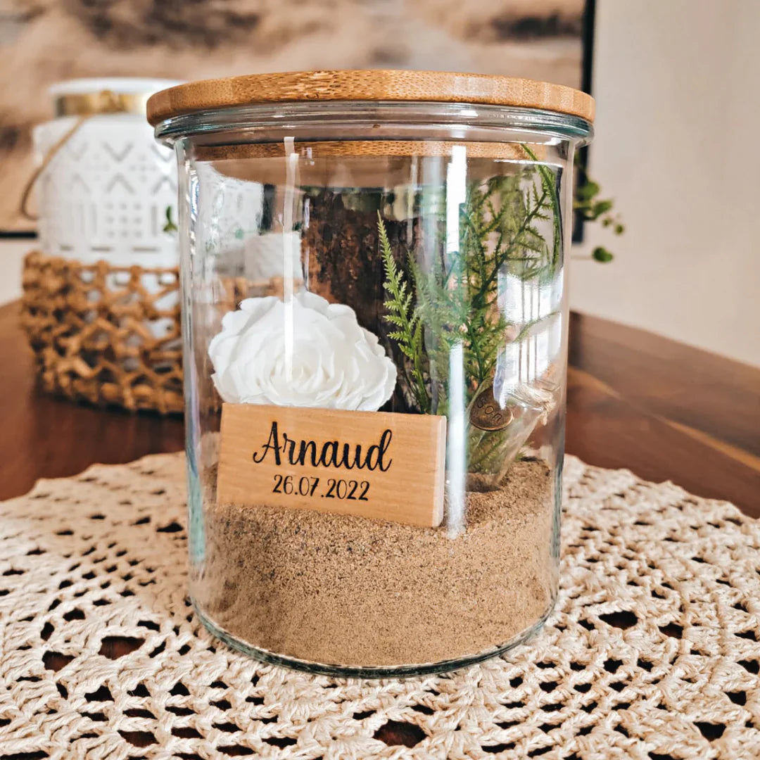 Deuil périnatal : accompagner le souvenir avec un bijou ou un arrangement floral