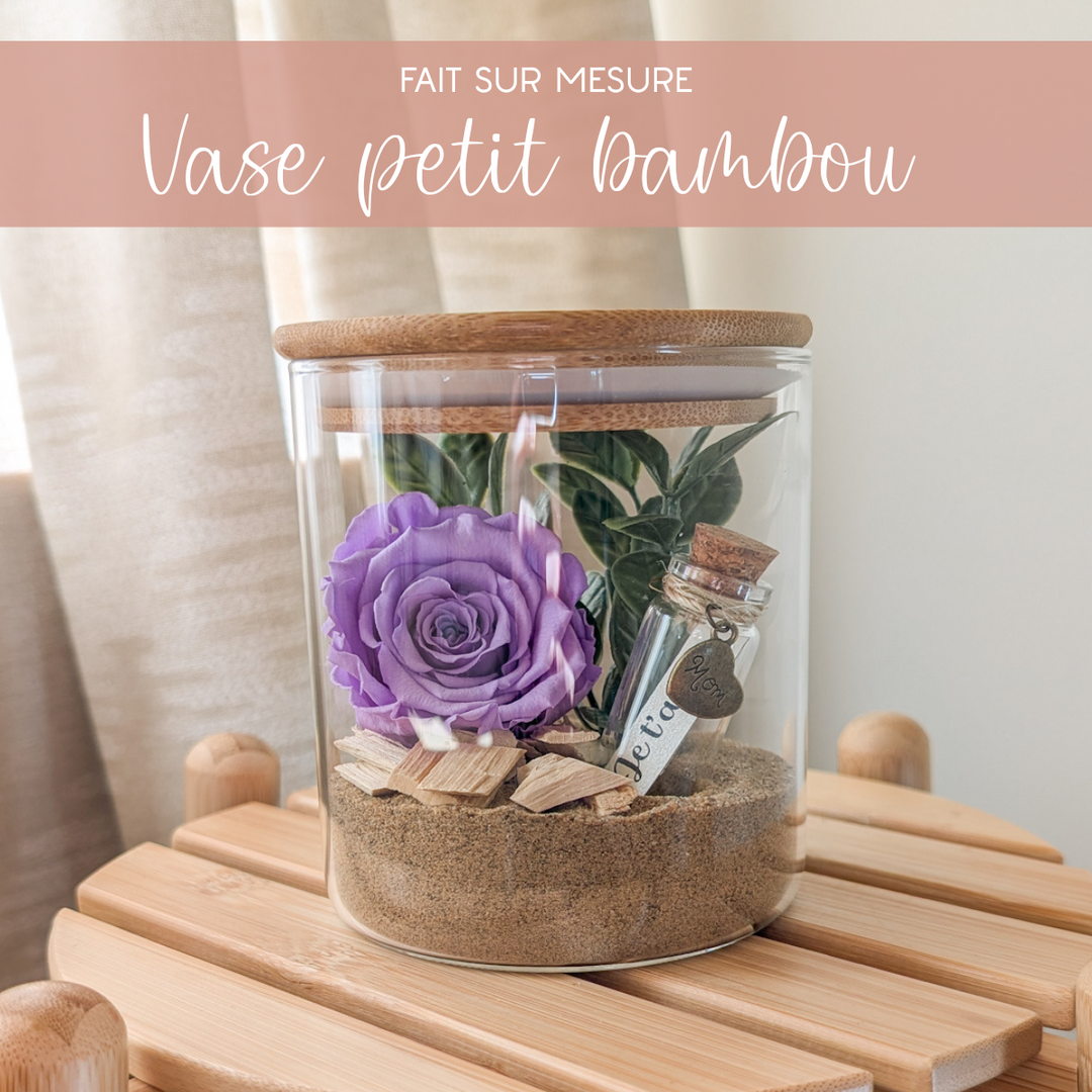 Arrangement floral en rose éternelle et fleurs séchées, cadeau parfait pour maman.