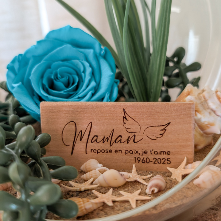 Arrangement floral symbole de souvenir, terrarium hommage à un être cher